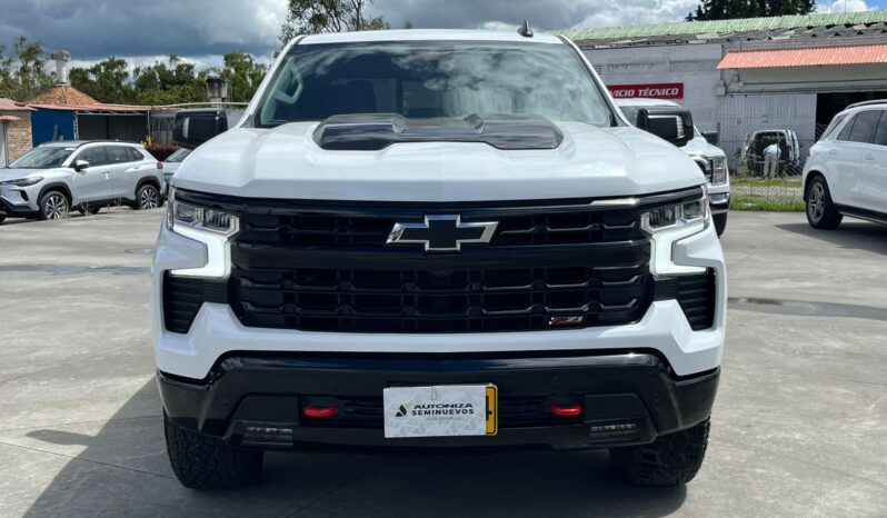 NJP324 SILVERADO Z71 AT 2024 lleno