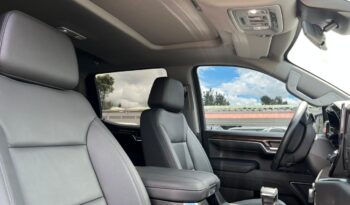 NJP324 SILVERADO Z71 AT 2024 lleno