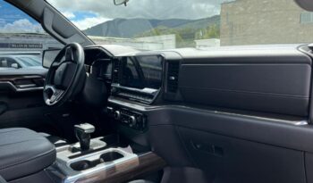 NJP324 SILVERADO Z71 AT 2024 lleno