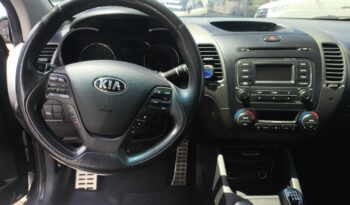 IVV953 KIA CERATO KOUP SX   MODELO: 2015 lleno