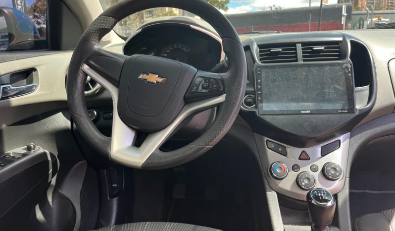 DZT024 SONIC 4P 1.6 MT LT C/A 2018 lleno