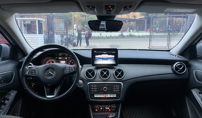 GZO378 GLA 200 2020 lleno