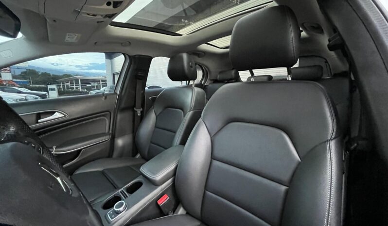 GZO378 GLA 200 2020 lleno