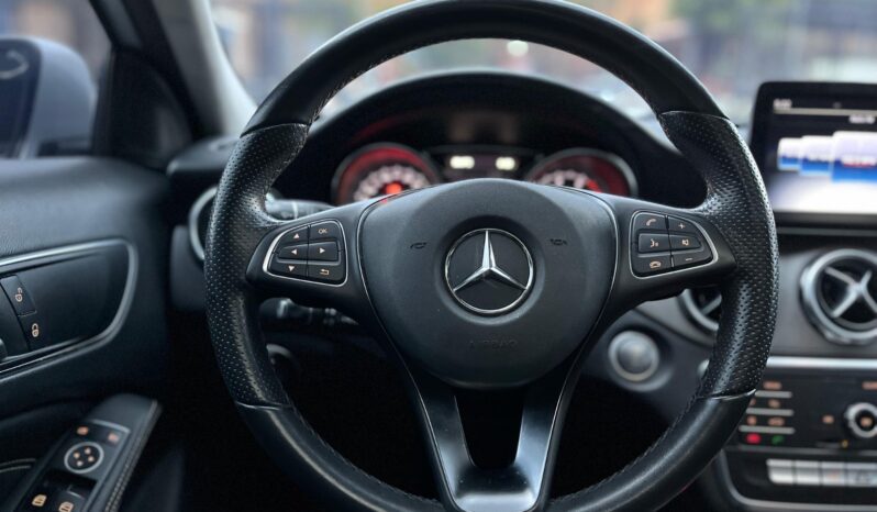 GZO378 GLA 200 2020 lleno