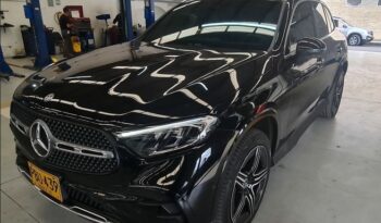PBU439 GLC 300 4MATIC MODELO: 2025 lleno