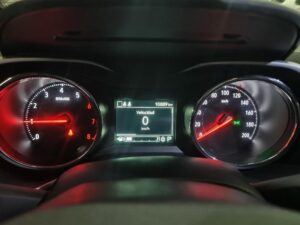 POS542 TRACKER LS AT  MODELO: 2025