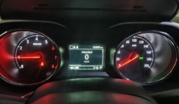 POS542 TRACKER LS AT  MODELO: 2025 lleno