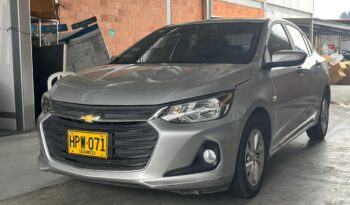 HPW071 CHEVROLET ONIX LTZ TURBO AC 1.0 4P 4X2 AT MODELO: 2022 lleno