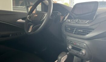 HPW071 CHEVROLET ONIX LTZ TURBO AC 1.0 4P 4X2 AT MODELO: 2022 lleno