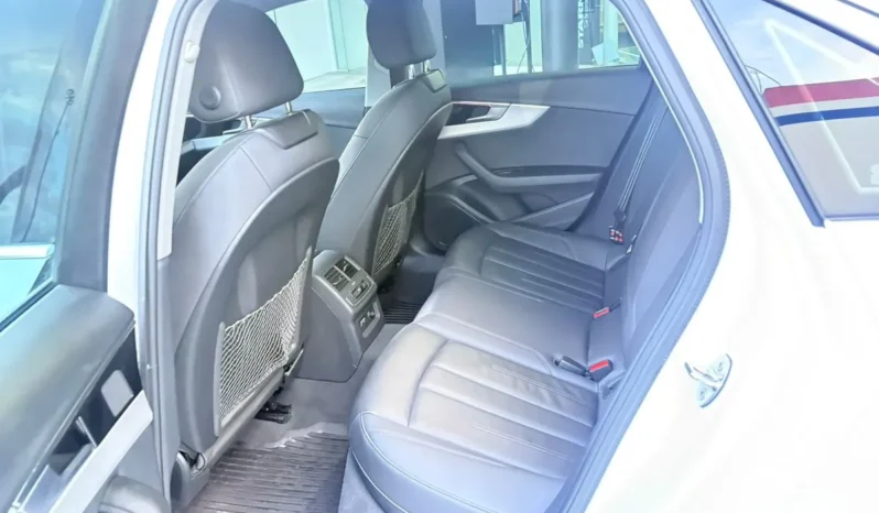 AUDI A4 MODELO: 2023 lleno