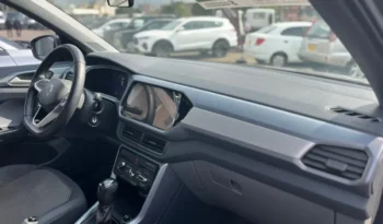 KZY755 VOLKSWAGEN T-CROSS TRENDLINE MODELO: 2022 lleno