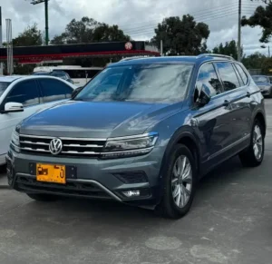 FPQ370 Volkswagen Tiguan Allspace Comfortline 2.0 Tsi 4motion MODELO: 2019