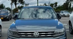 FPQ370 Volkswagen Tiguan Allspace Comfortline 2.0 Tsi 4motion MODELO: 2019