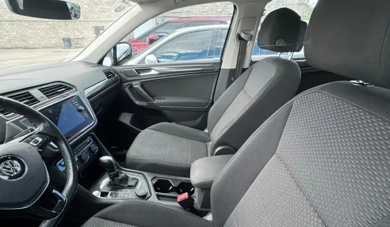 FPQ370 Volkswagen Tiguan Allspace Comfortline 2.0 Tsi 4motion MODELO: 2019 lleno