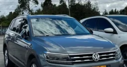 FPQ370 Volkswagen Tiguan Allspace Comfortline 2.0 Tsi 4motion MODELO: 2019
