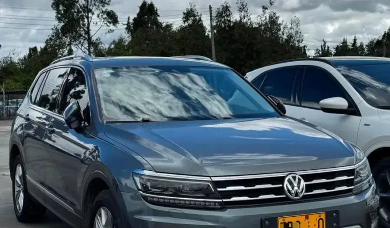 FPQ370 Volkswagen Tiguan Allspace Comfortline 2.0 Tsi 4motion MODELO: 2019 lleno