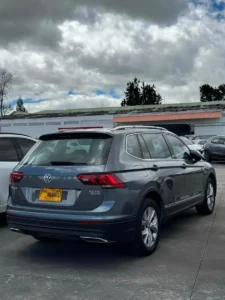 FPQ370 Volkswagen Tiguan Allspace Comfortline 2.0 Tsi 4motion MODELO: 2019
