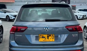 FPQ370 Volkswagen Tiguan Allspace Comfortline 2.0 Tsi 4motion MODELO: 2019 lleno