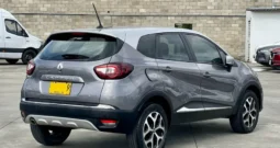 LOP329 Renault Captur 1.3T Intens Cvt