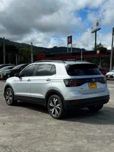 LWZ420 VOLKSWAGEN T-CROSS TRENDLINE MODELO: 2023