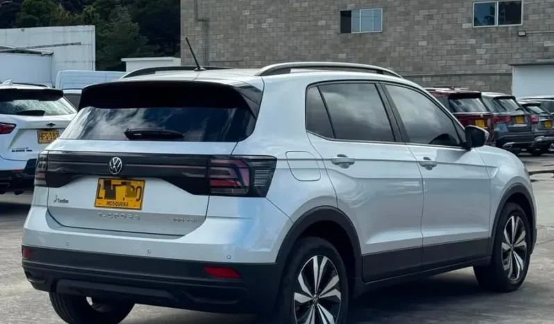 LWZ420 VOLKSWAGEN T-CROSS TRENDLINE MODELO: 2023 lleno