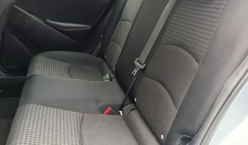 JLX233 Mazda 2 Prime Hatchback Mt lleno