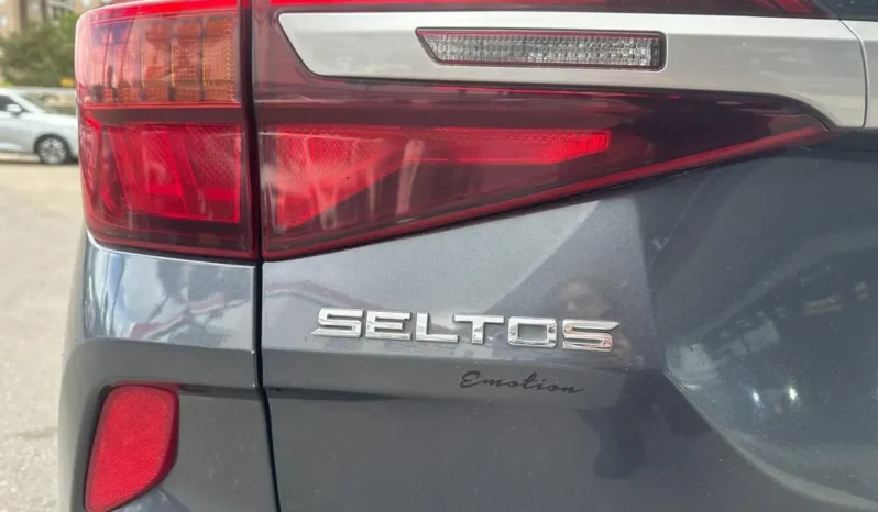 JXL504 KIA SELTOS EMOTION AT 	2022 lleno