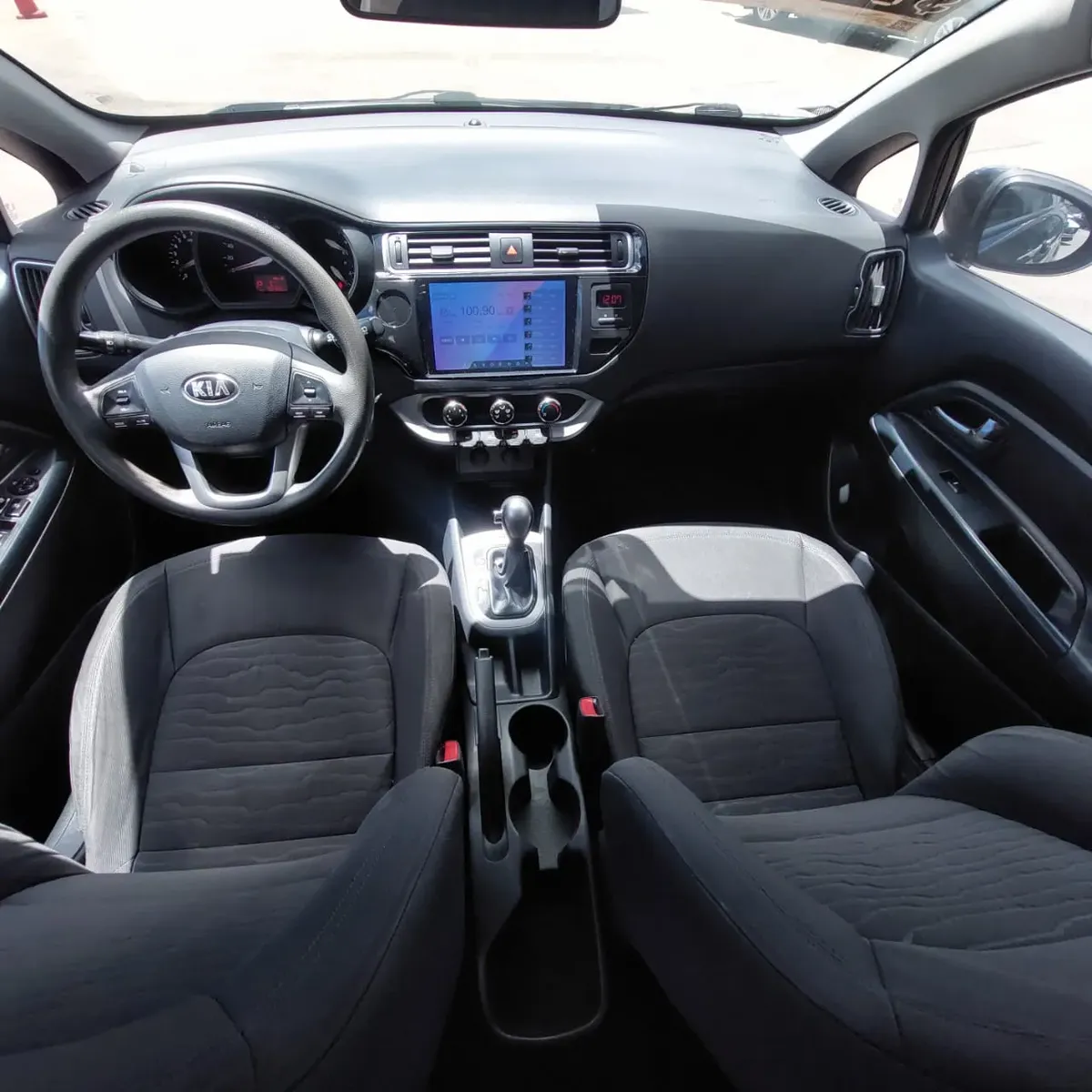 IXW996 KIA RIO SPICE R 1.4 2017
