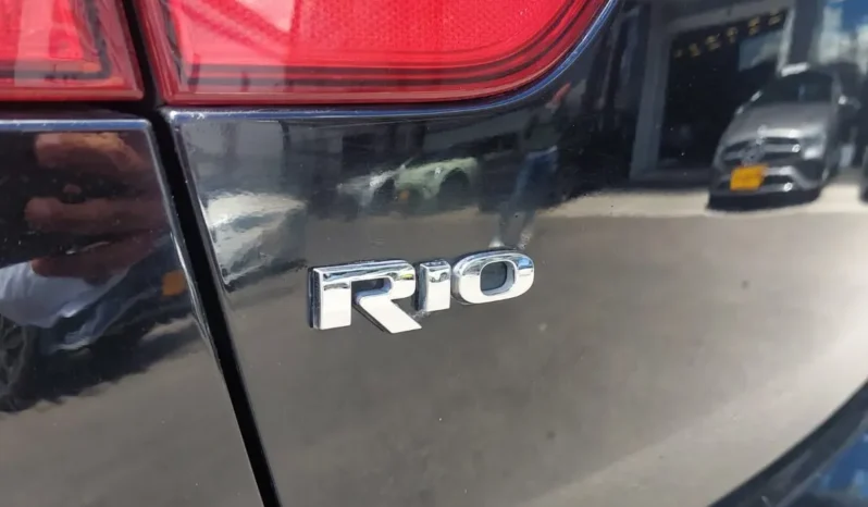 IXW996 Kia Rio Spice R 1.4 2017 lleno