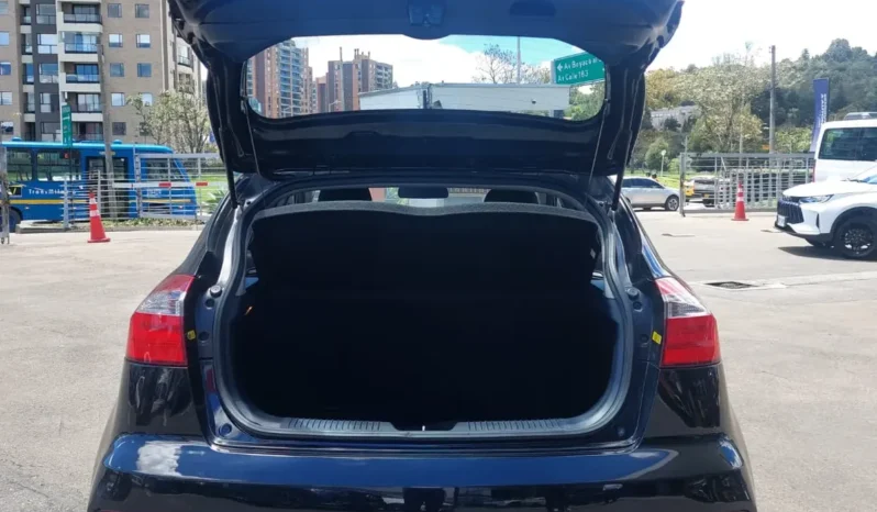 IXW996 Kia Rio Spice R 1.4 2017 lleno