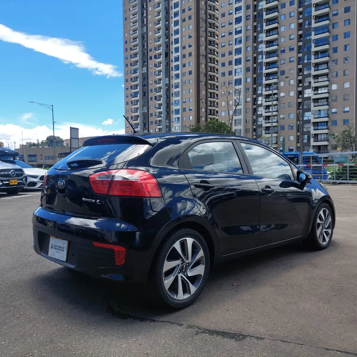 IXW996 KIA RIO SPICE R 1.4 2017