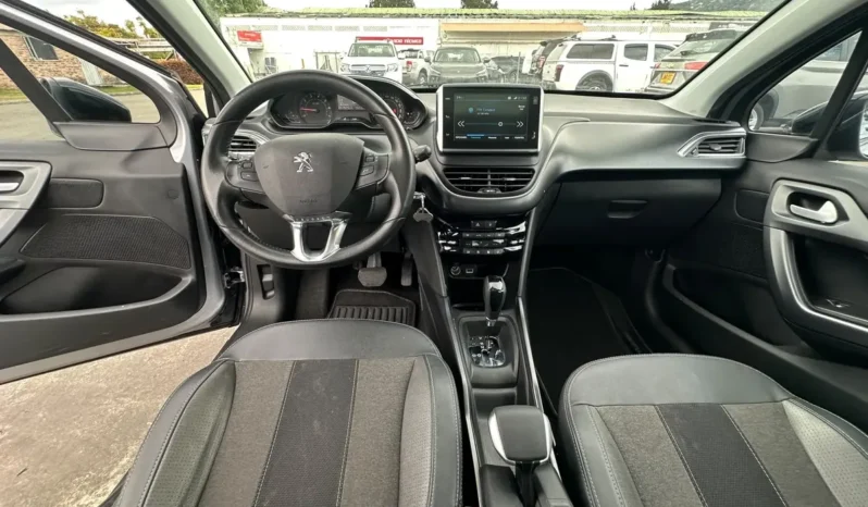KTV015 Peugeot 2008 1.2 Active At lleno