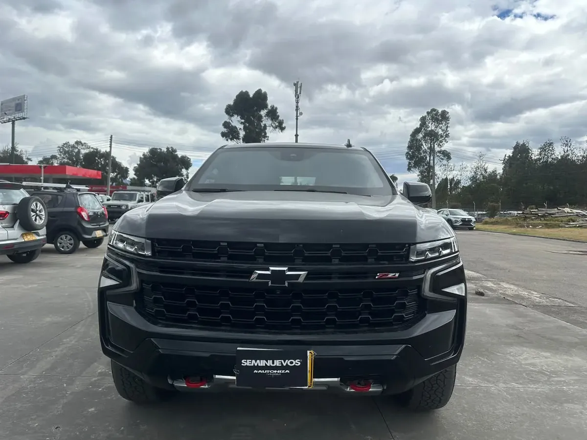 LNK294 CHEVROLET TAHOE 5.3 V8 Z71 4WD AT 2023