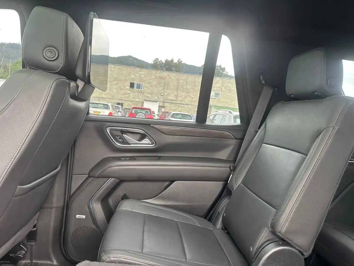 LNK294 CHEVROLET TAHOE 5.3 V8 Z71 4WD AT 2023