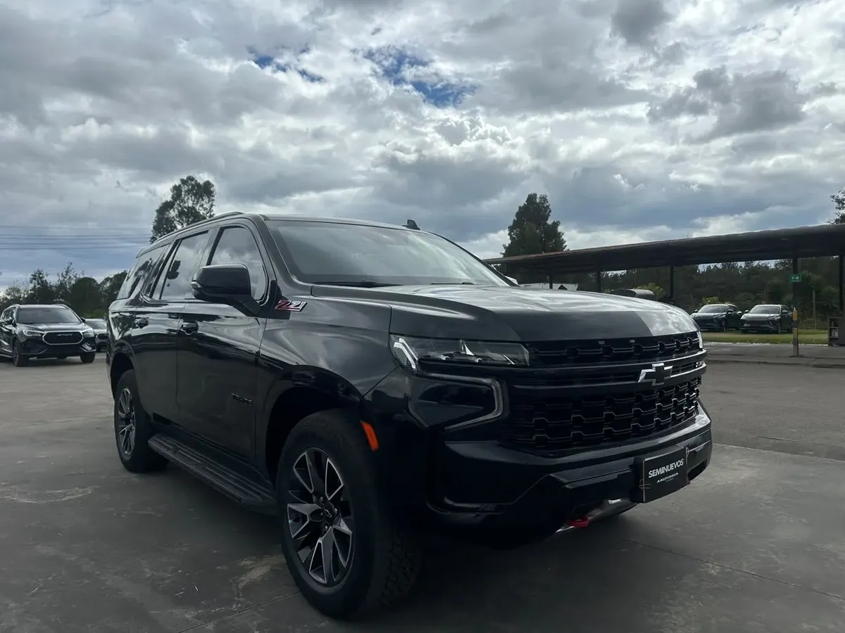 LNK294 CHEVROLET TAHOE 5.3 V8 Z71 4WD AT 2023