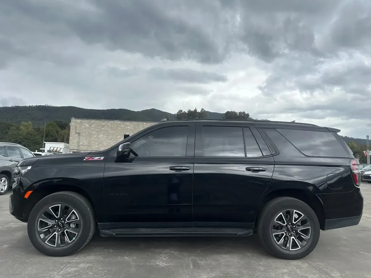 LNK294 CHEVROLET TAHOE 5.3 V8 Z71 4WD AT 2023