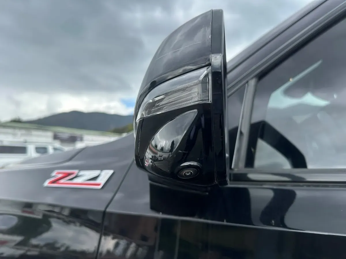 LNK294 CHEVROLET TAHOE 5.3 V8 Z71 4WD AT 2023