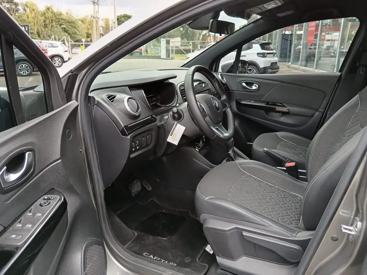 LOP329 RENAULT CAPTUR INTENS 2.0 2024