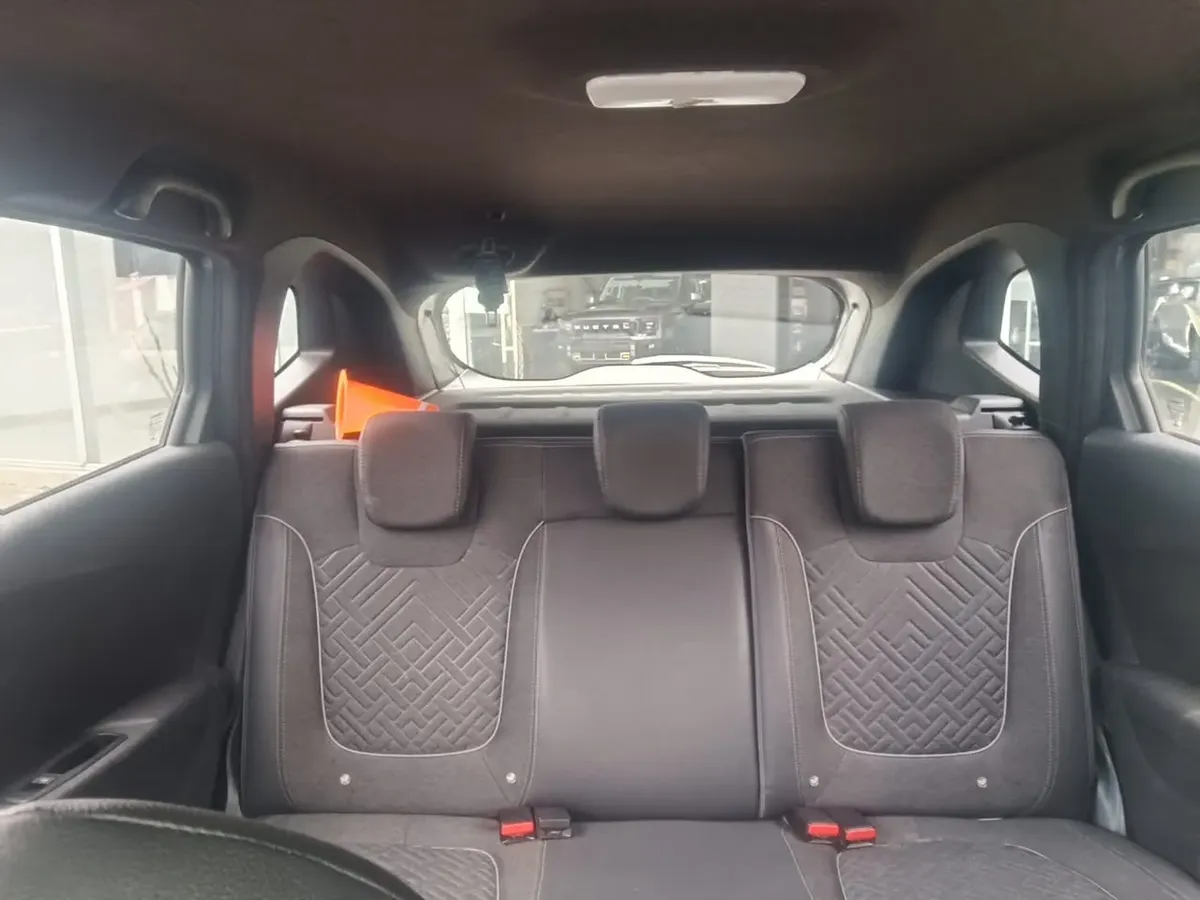LOP329 RENAULT CAPTUR INTENS 2.0 2024