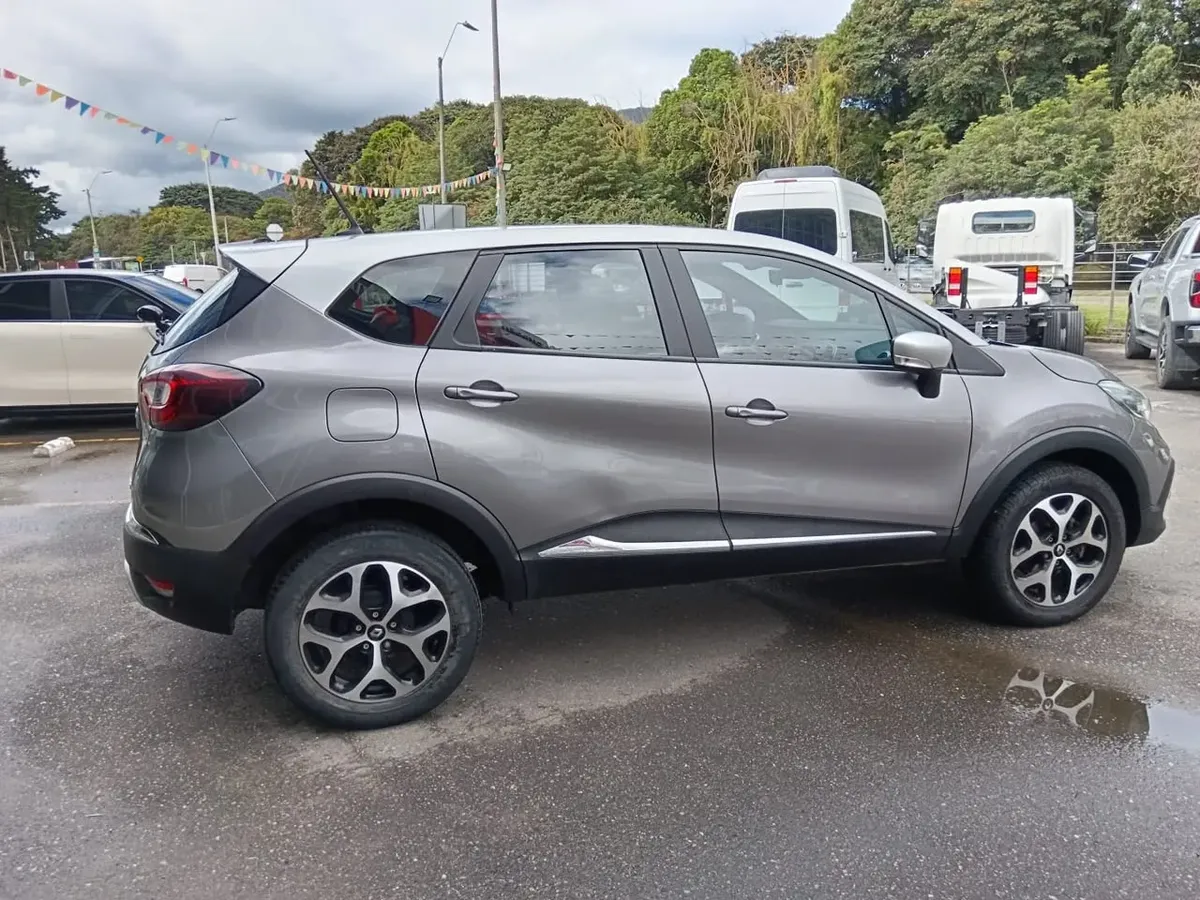 LOP329 RENAULT CAPTUR INTENS 2.0 2024