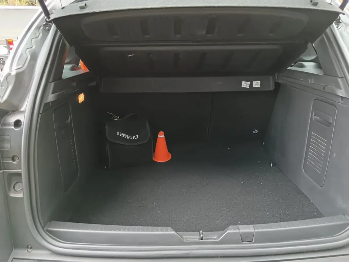 LOP329 RENAULT CAPTUR INTENS 2.0 2024