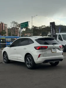LOU661 Ford Escape 2.5 St-Line Select Awd Ecvt Hibrida MODELO: 2023