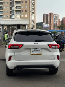 LOU661 Ford Escape 2.5 St-Line Select Awd Ecvt Hibrida MODELO: 2023