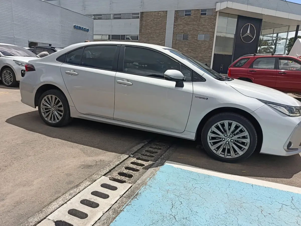 NNX815 TOYOTA COROLLA 1.8 HEV XEI 2024
