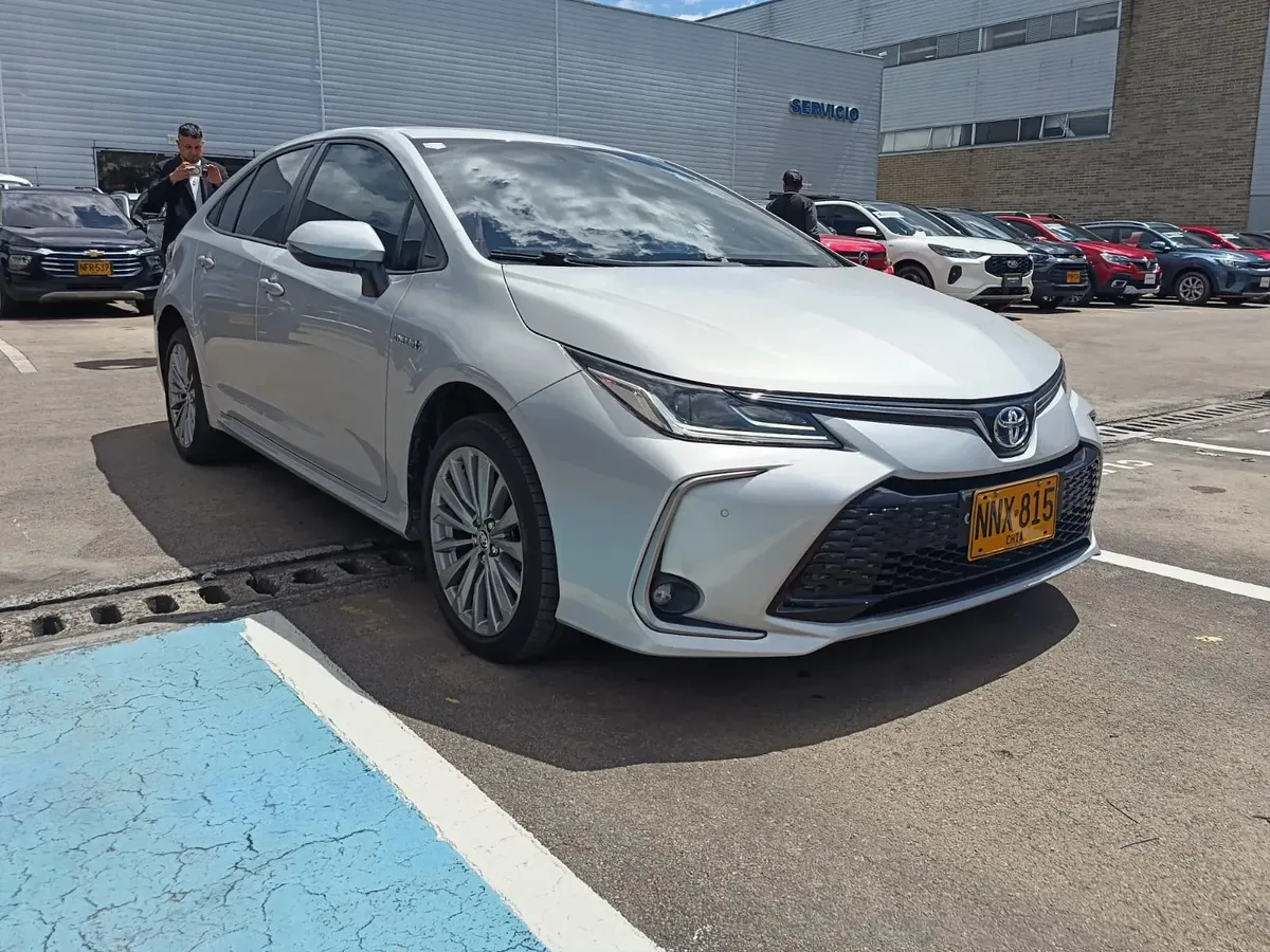 NNX815 TOYOTA COROLLA 1.8 HEV XEI 2024