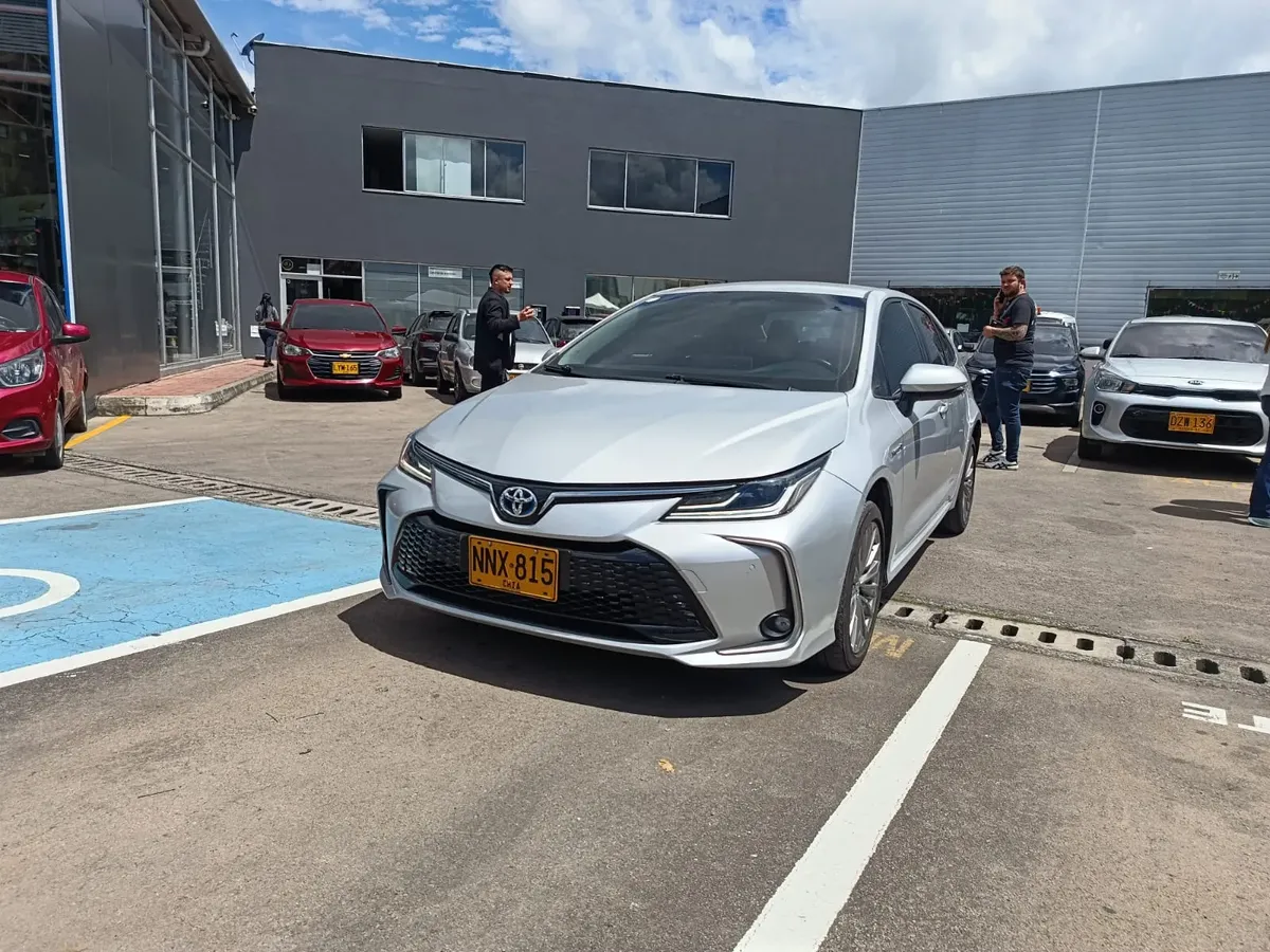 NNX815 TOYOTA COROLLA 1.8 HEV XEI 2024