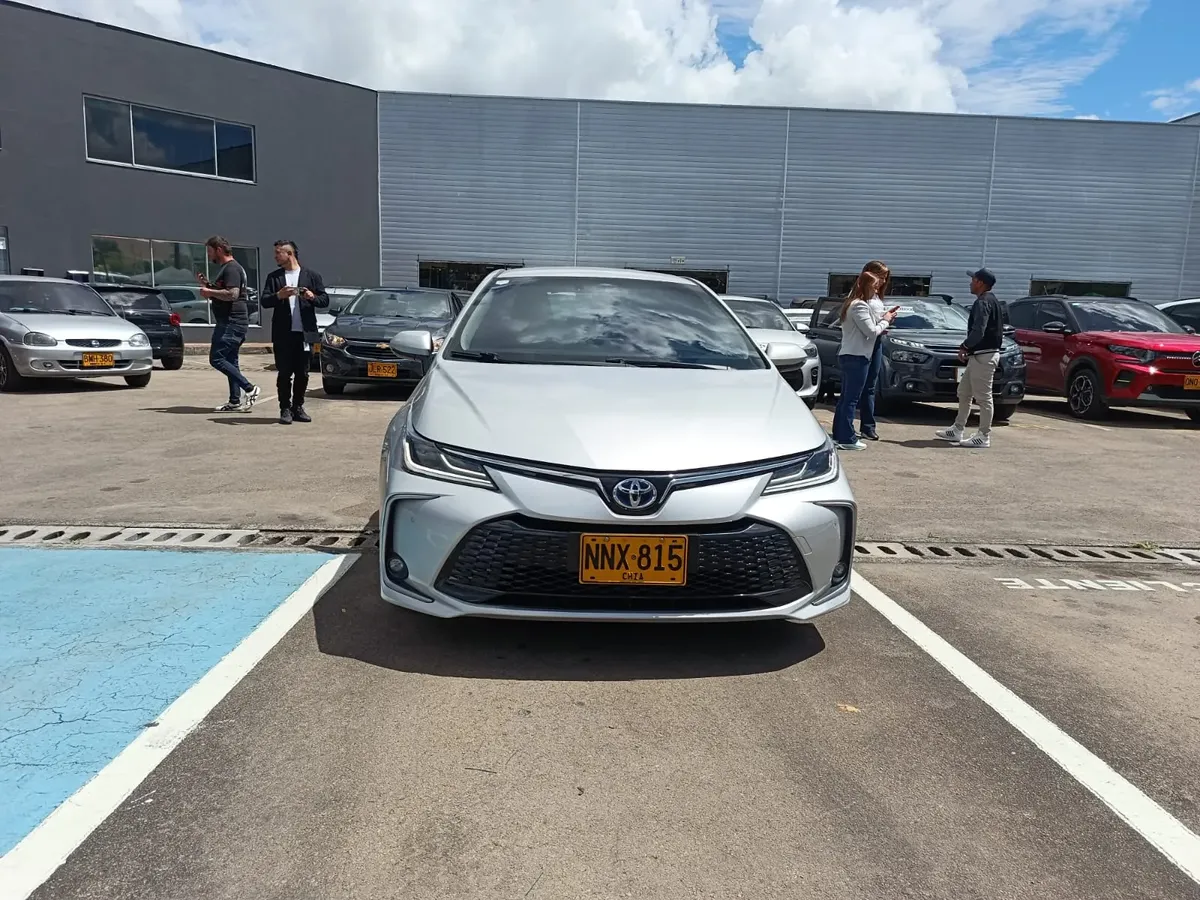 NNX815 TOYOTA COROLLA 1.8 HEV XEI 2024