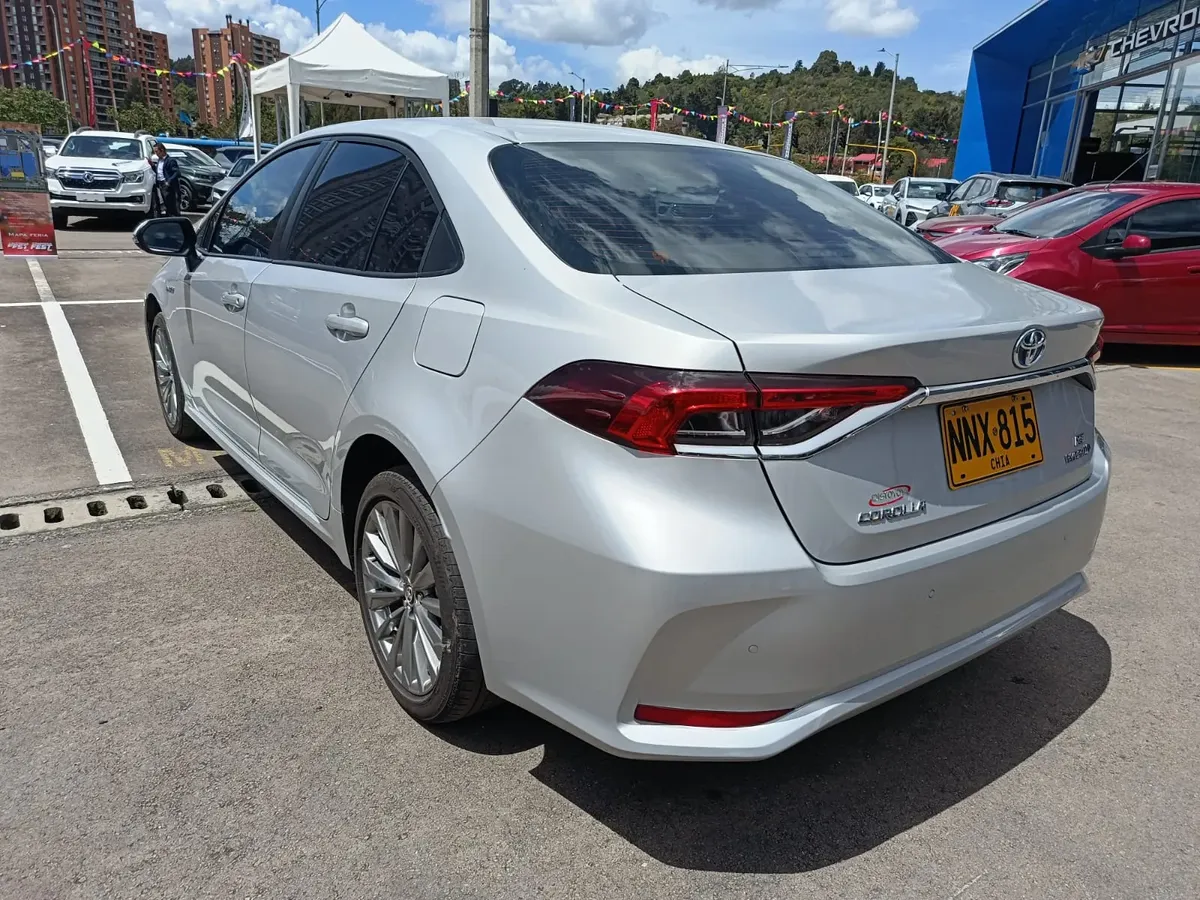 NNX815 TOYOTA COROLLA 1.8 HEV XEI 2024