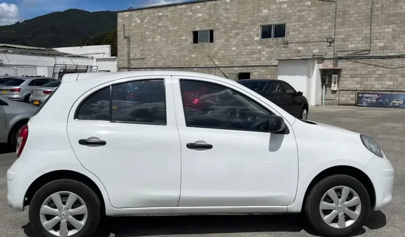 ZYY059 Nissan March 1.6 Sense lleno